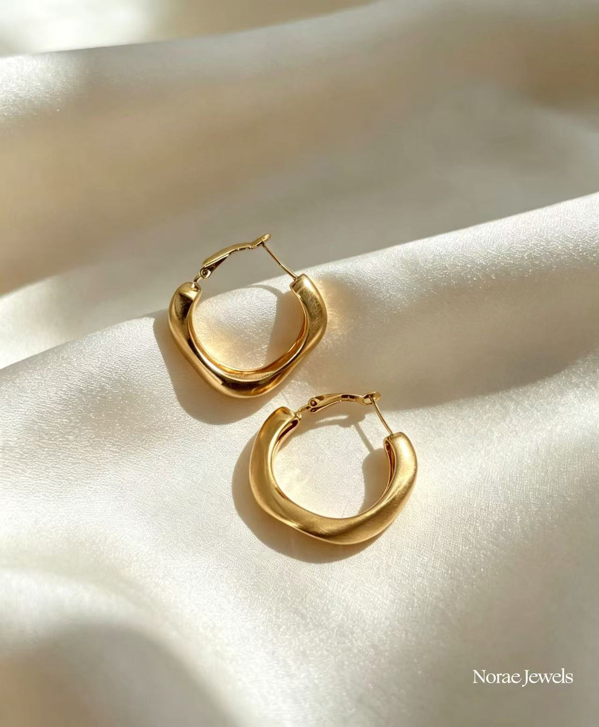 Chunky Irregular Wavy Hoop Earrings